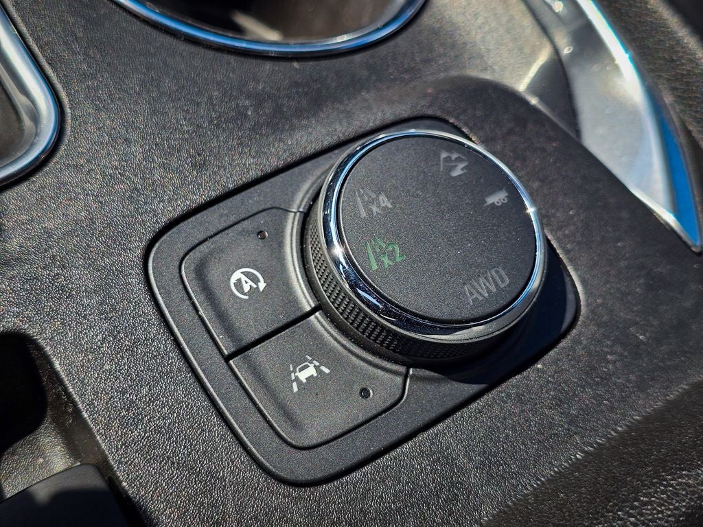 2023 Chevrolet Traverse AWD LT Leather