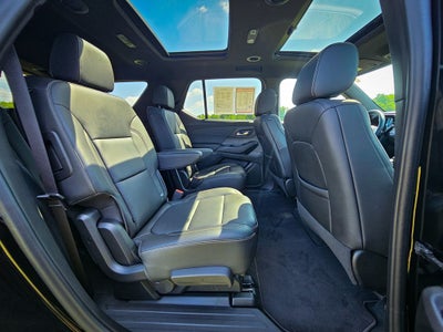 2023 Chevrolet Traverse AWD LT Leather