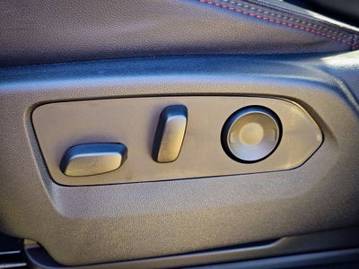 2022 Chevrolet Suburban 4WD RST