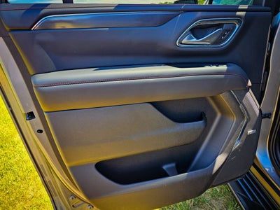 2022 Chevrolet Suburban 4WD RST