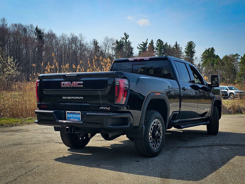 2024 GMC Sierra 2500HD 4WD Crew Cab Standard Bed AT4