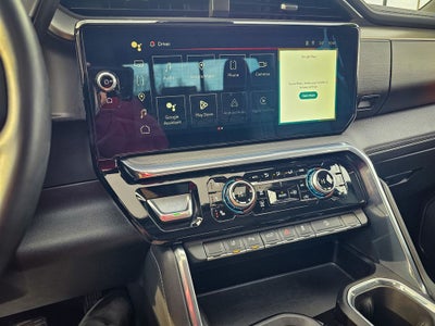 2024 GMC Sierra 2500HD 4WD Crew Cab Standard Bed Denali