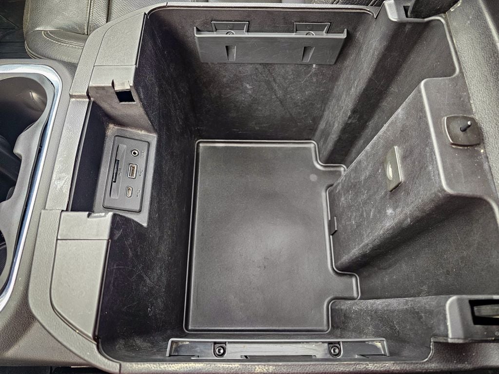 2022 GMC Sierra 3500HD 4WD Crew Cab Long Bed Denali