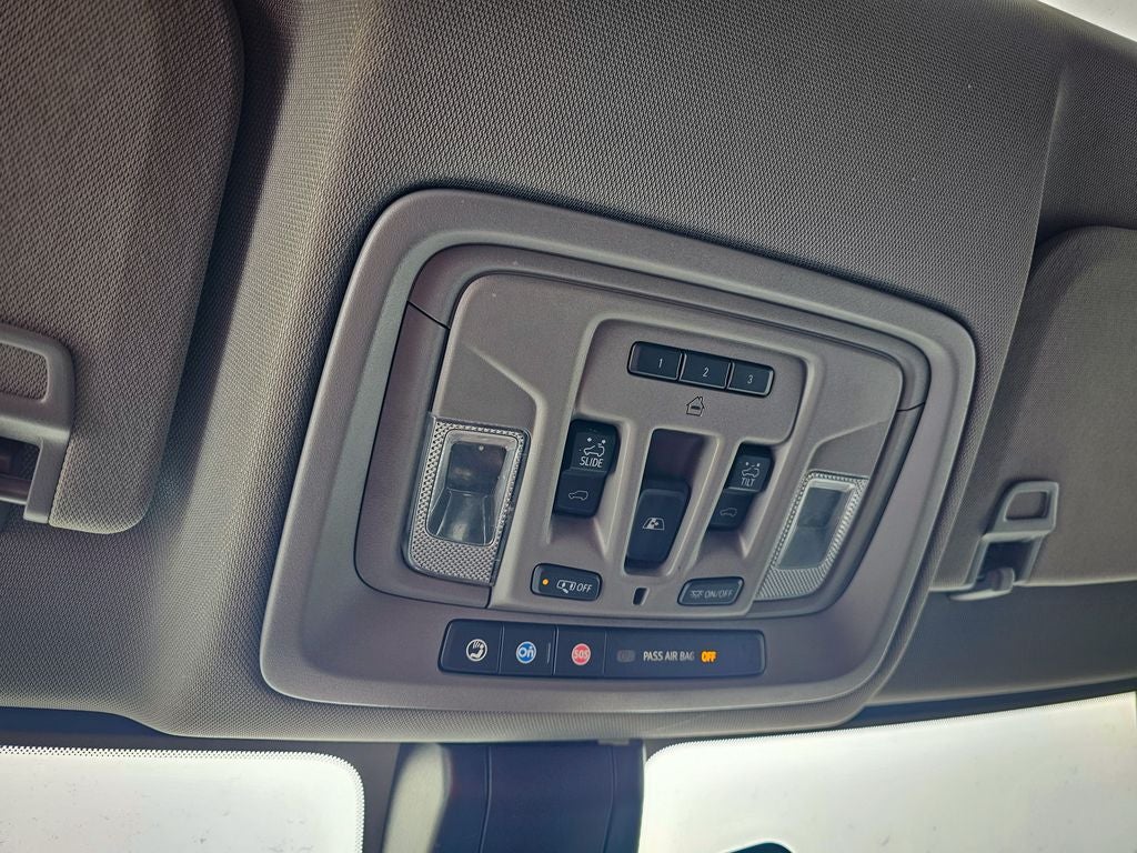 2022 GMC Sierra 3500HD 4WD Crew Cab Long Bed Denali