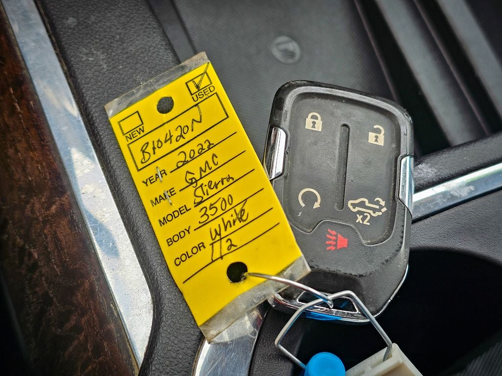 2022 GMC Sierra 3500HD 4WD Crew Cab Long Bed Denali