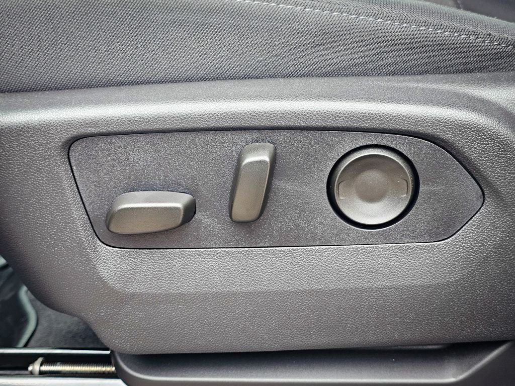 2025 GMC Sierra 2500HD 4WD Crew Cab Standard Bed SLE