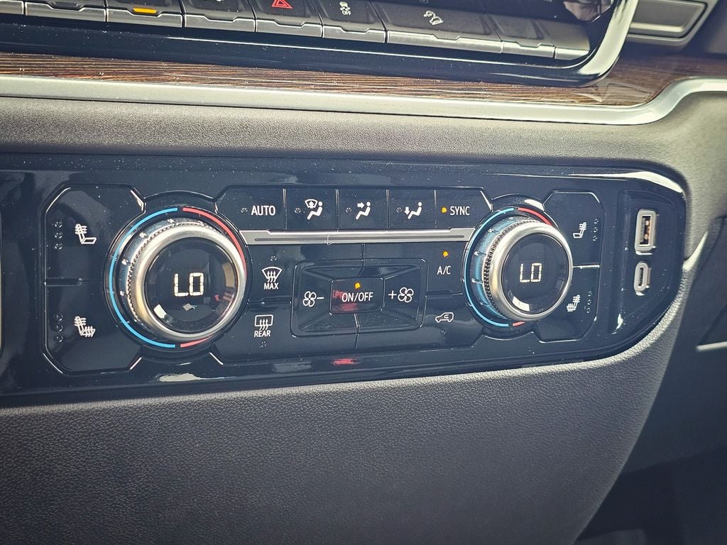 2025 GMC Sierra 2500HD 4WD Crew Cab Standard Bed SLE