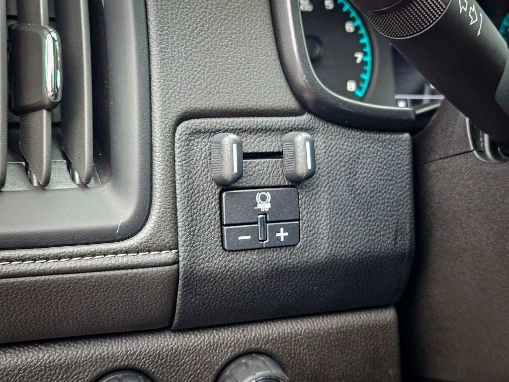 2022 GMC Canyon 4WD Crew Cab Short Box Elevation