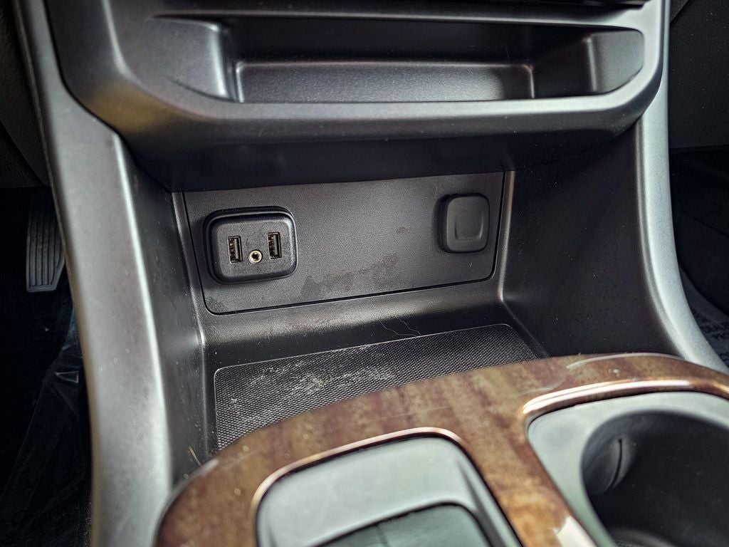 2022 GMC Canyon 4WD Crew Cab Short Box Elevation