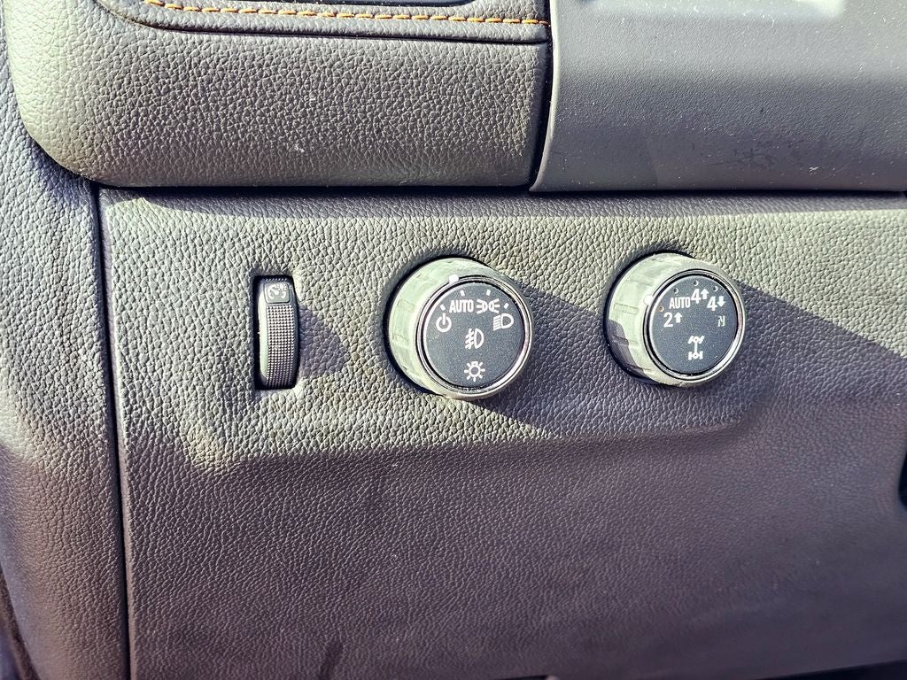 2021 GMC Canyon 4WD Crew Cab Short Box AT4 - Cloth