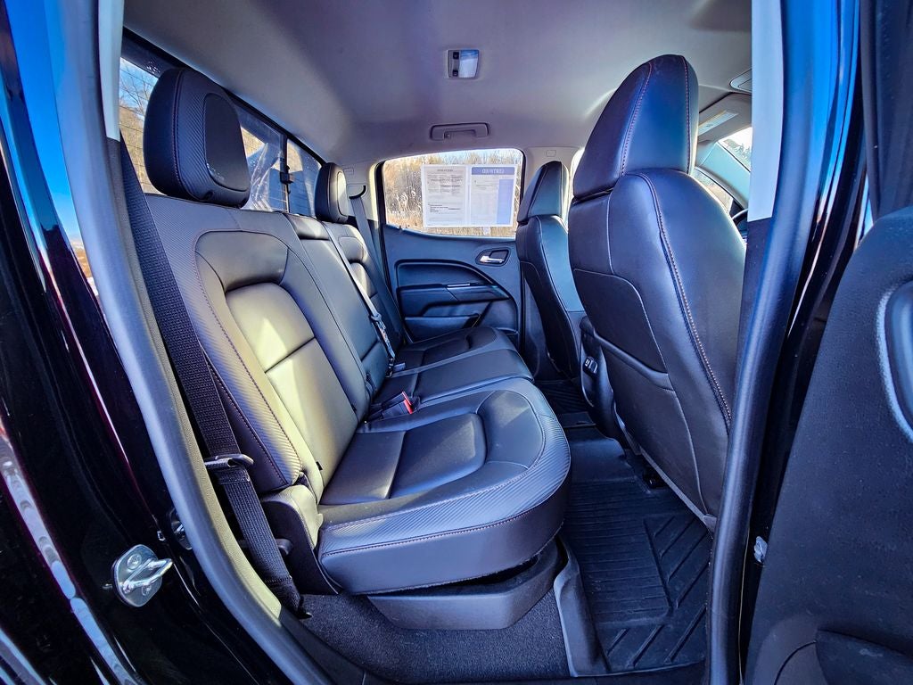 2021 GMC Canyon 4WD Crew Cab Short Box AT4 - Leather