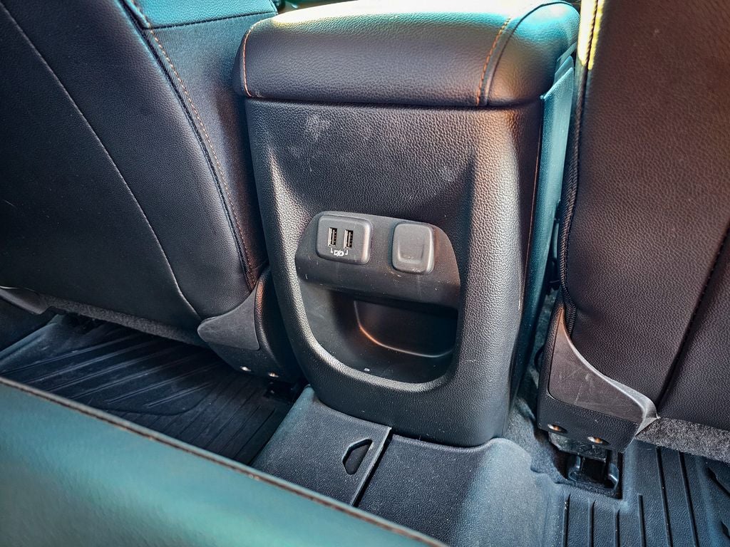 2021 GMC Canyon 4WD Crew Cab Short Box AT4 - Leather