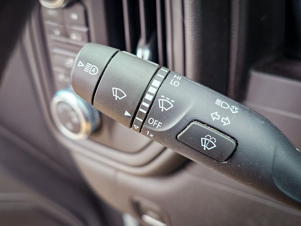 2023 GMC Sierra 1500 4WD Double Cab Standard Box Pro