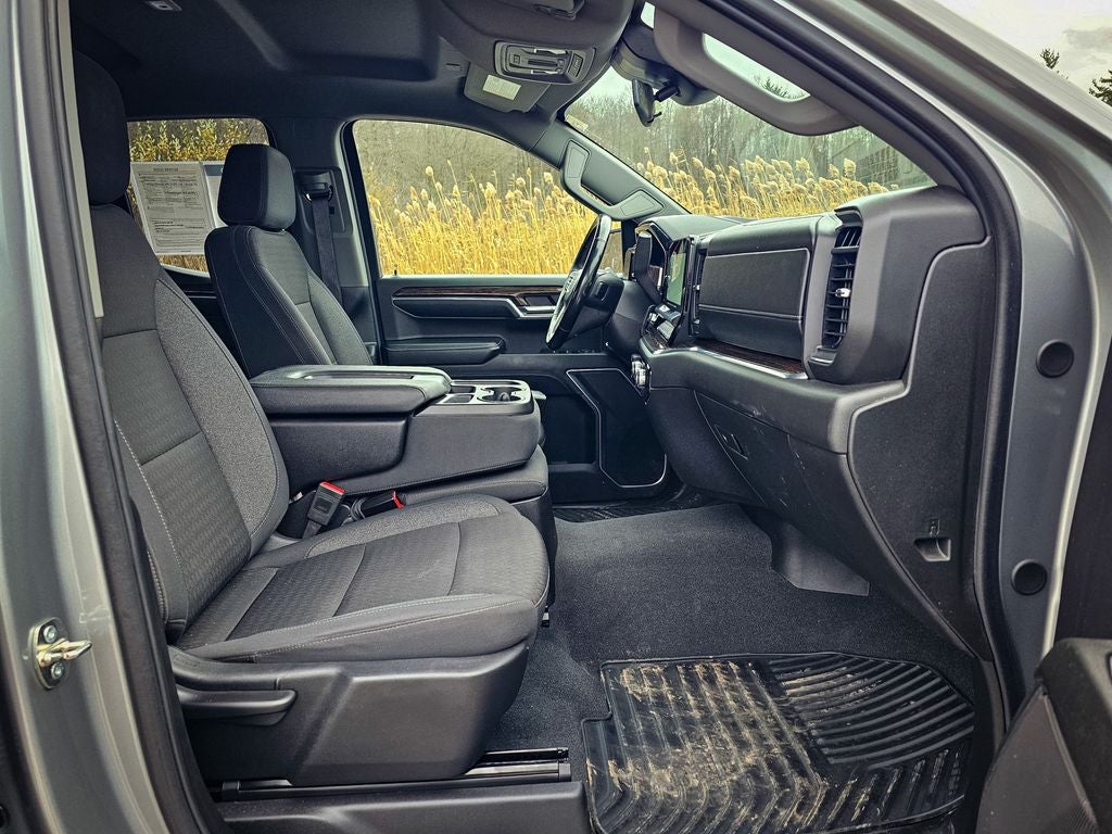 2024 GMC Sierra 1500 4WD Double Cab Standard Box SLE