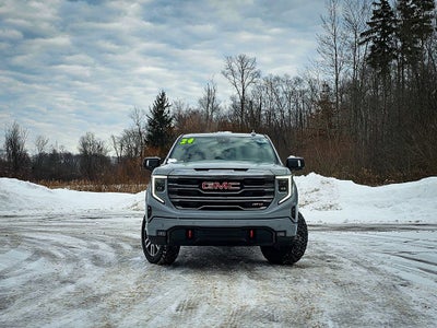2024 GMC Sierra 1500 4WD Crew Cab Short Box AT4