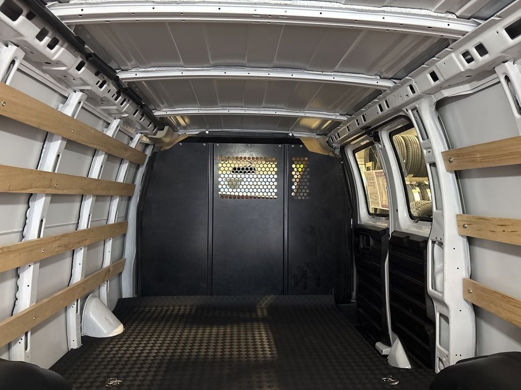 2024 GMC Savana Cargo RWD 2500 Regular Wheelbase Work Van
