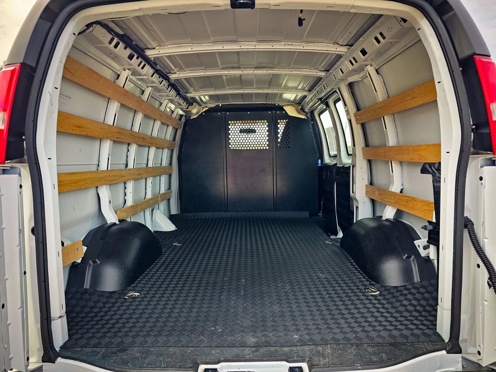 2024 GMC Savana Cargo RWD 2500 Regular Wheelbase Work Van