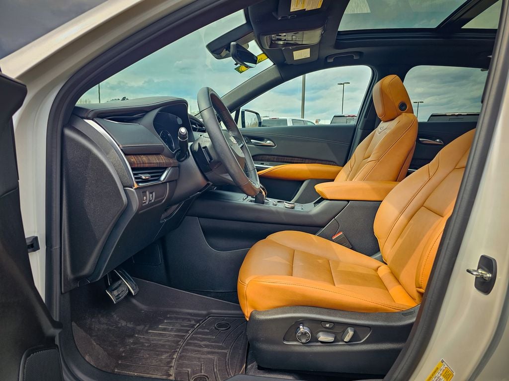2023 Cadillac XT4 AWD Sport