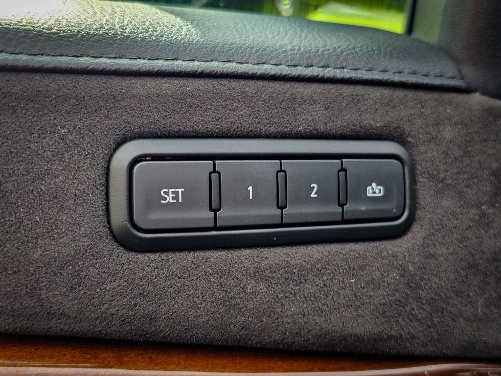 2020 Cadillac Escalade 2WD Luxury