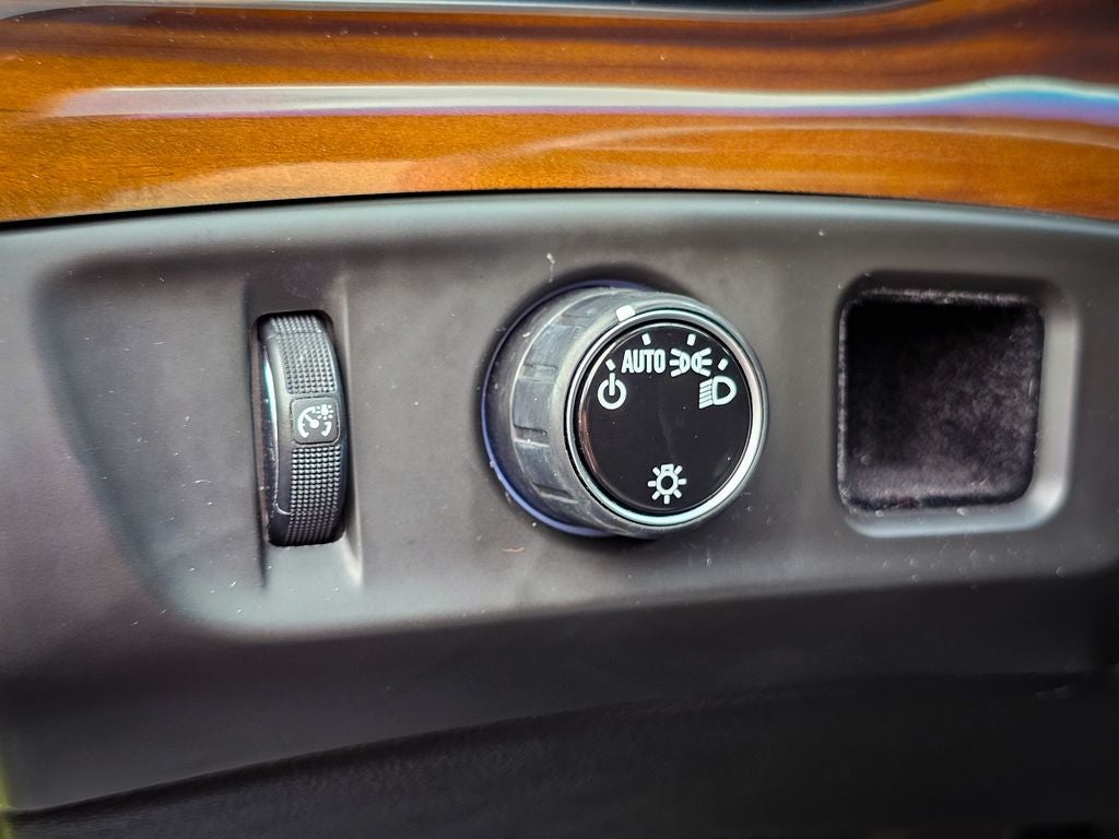2020 Cadillac Escalade 2WD Luxury