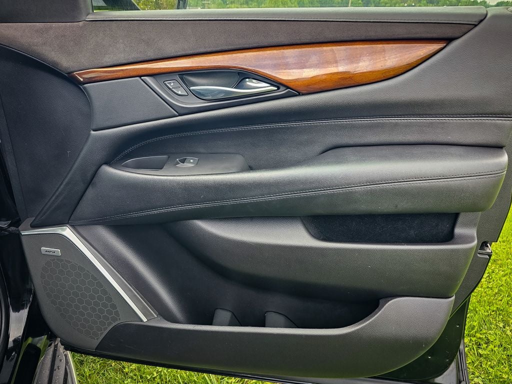 2020 Cadillac Escalade 2WD Luxury