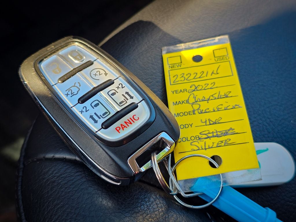 2022 Chrysler Pacifica Touring L