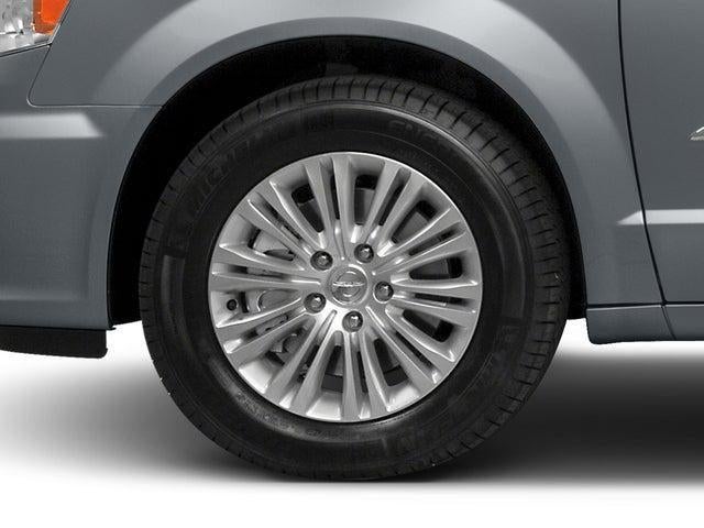 2016 Chrysler Town & Country Touring-L Anniversary Edition