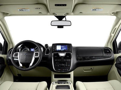 2014 Chrysler Town & Country Touring-L