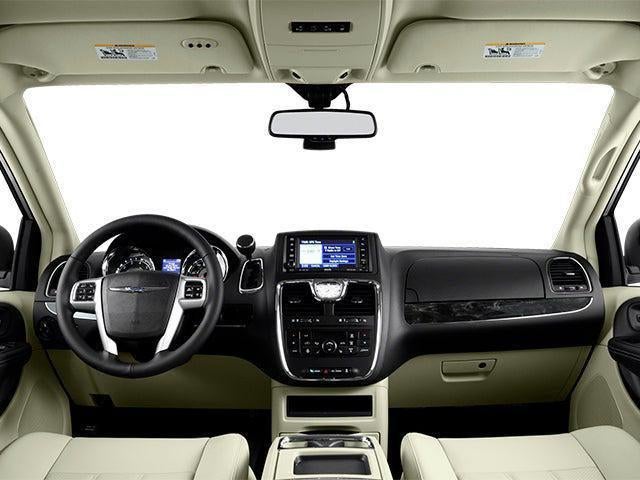 2014 Chrysler Town & Country Touring-L