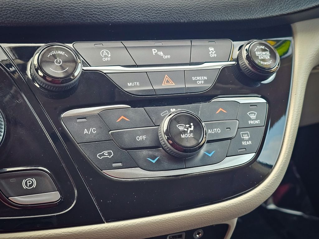 2018 Chrysler Pacifica Touring Plus