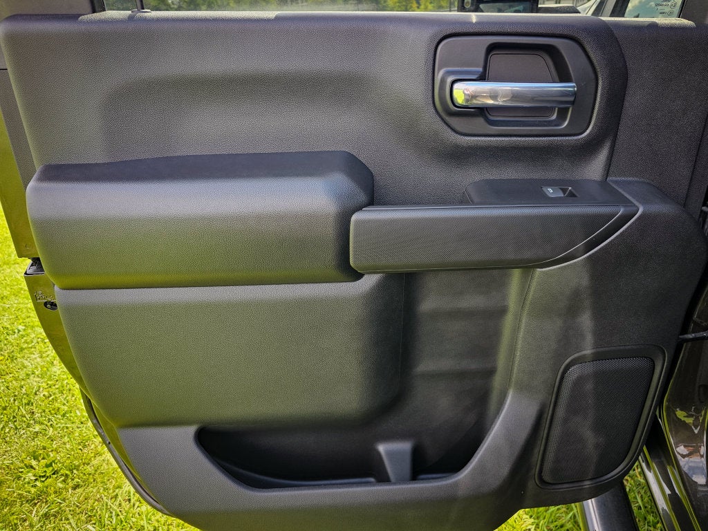 2022 Chevrolet Silverado 2500HD 4WD Crew Cab Standard Bed Custom