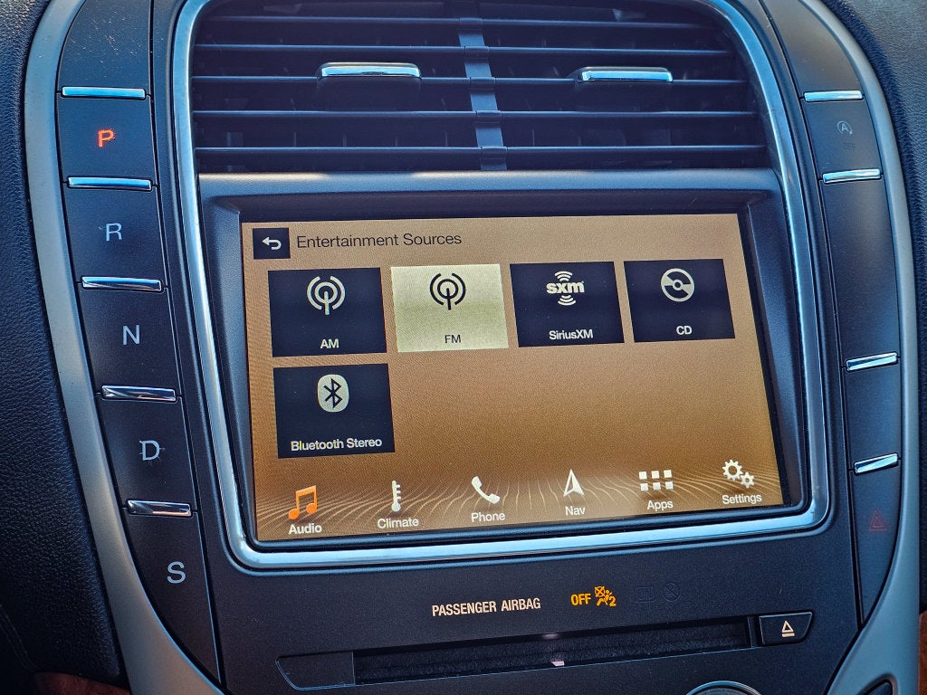 2019 Lincoln Nautilus Select
