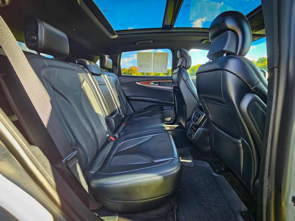 2019 Lincoln Nautilus Select