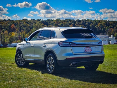 2019 Lincoln Nautilus Select