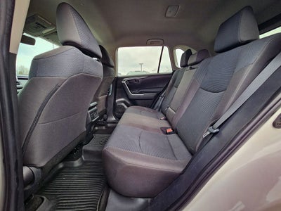 2023 Toyota RAV4 LE
