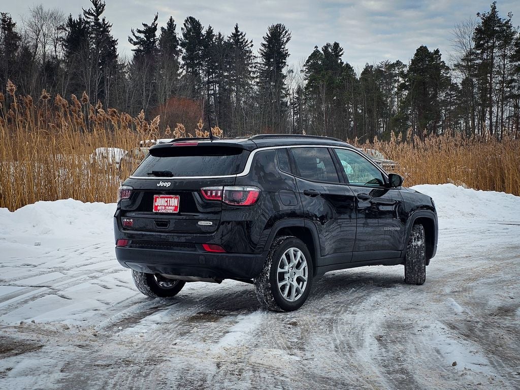 2022 Jeep Compass Latitude Lux 4x4