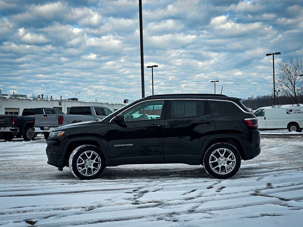 2022 Jeep Compass Latitude Lux 4x4