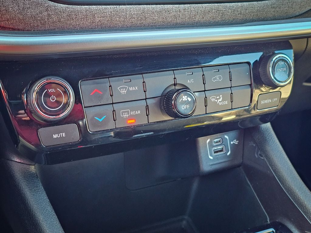 2024 Jeep Compass Latitude Lux FWD