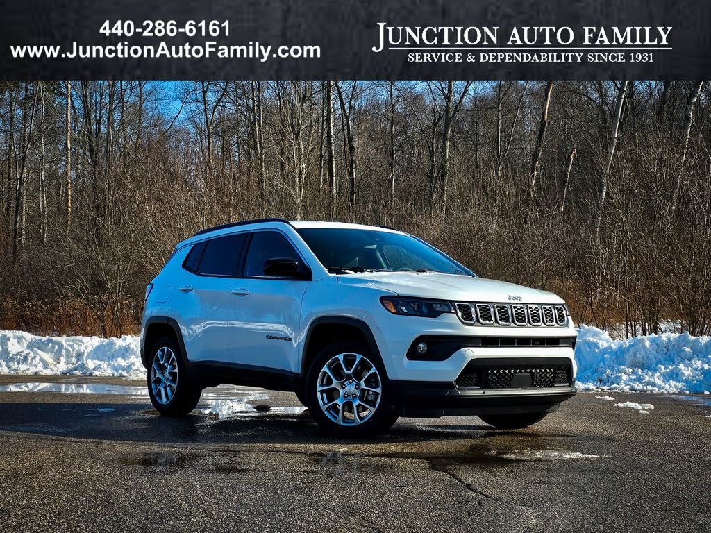 2024 Jeep Compass Latitude Lux FWD