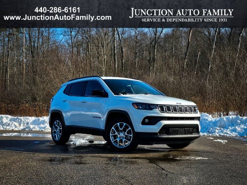 2024 Jeep Compass Latitude Lux FWD
