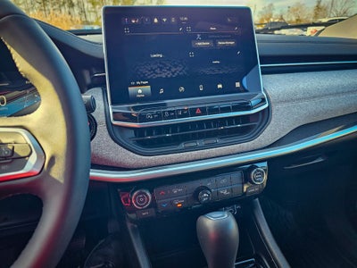 2024 Jeep Compass Latitude Lux FWD