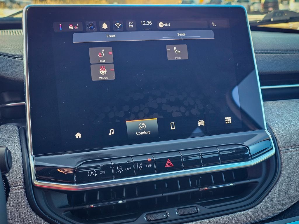 2024 Jeep Compass Latitude Lux FWD