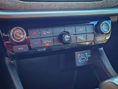 2024 Jeep Compass Latitude Lux FWD