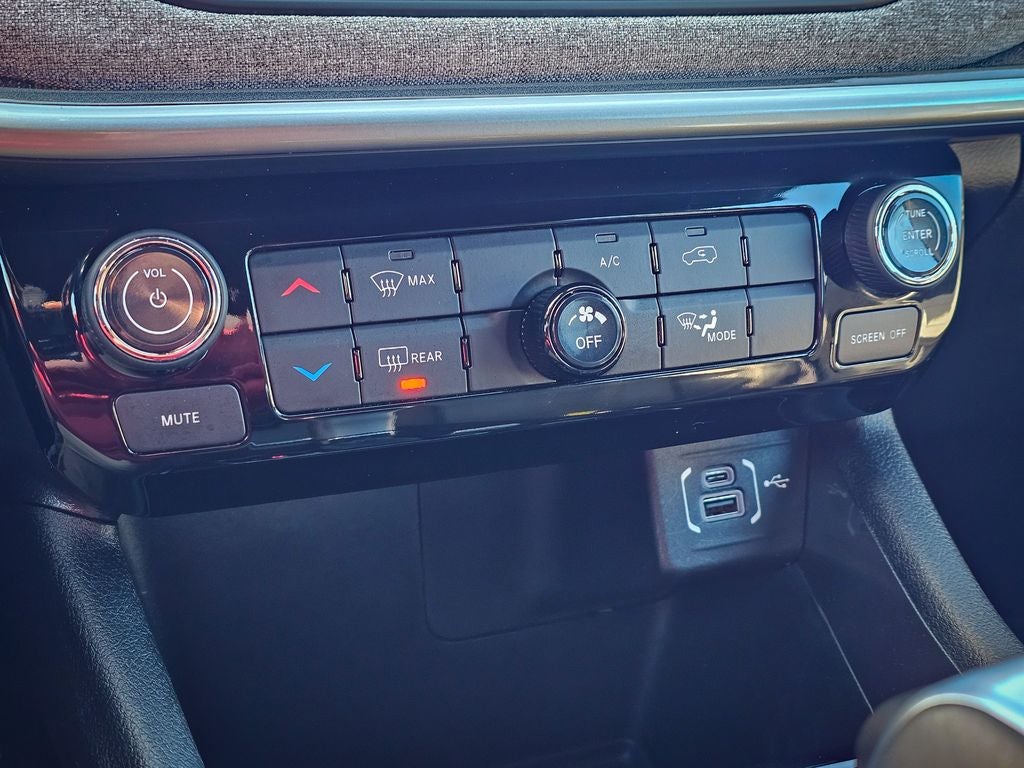 2024 Jeep Compass Latitude Lux FWD