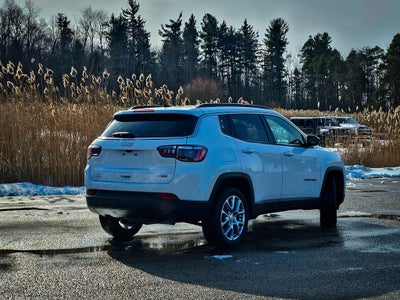 2024 Jeep Compass Latitude Lux FWD