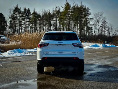 2024 Jeep Compass Latitude Lux FWD