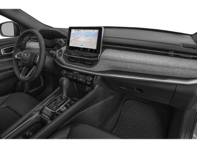 2024 Jeep Compass Latitude Lux FWD