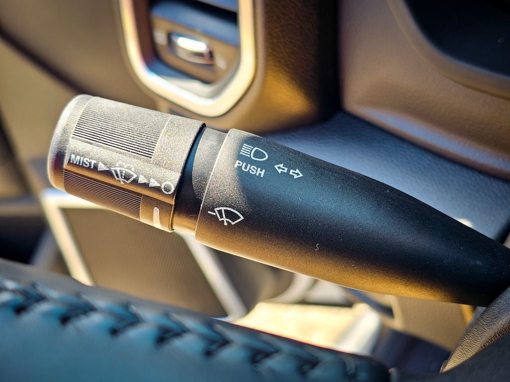 2019 RAM 2500 Laramie Crew Cab 4x4 6'4' Box