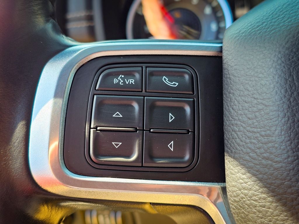 2019 RAM 2500 Laramie Crew Cab 4x4 6'4' Box