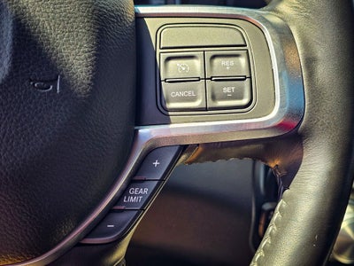 2019 RAM 2500 Laramie Crew Cab 4x4 6'4' Box